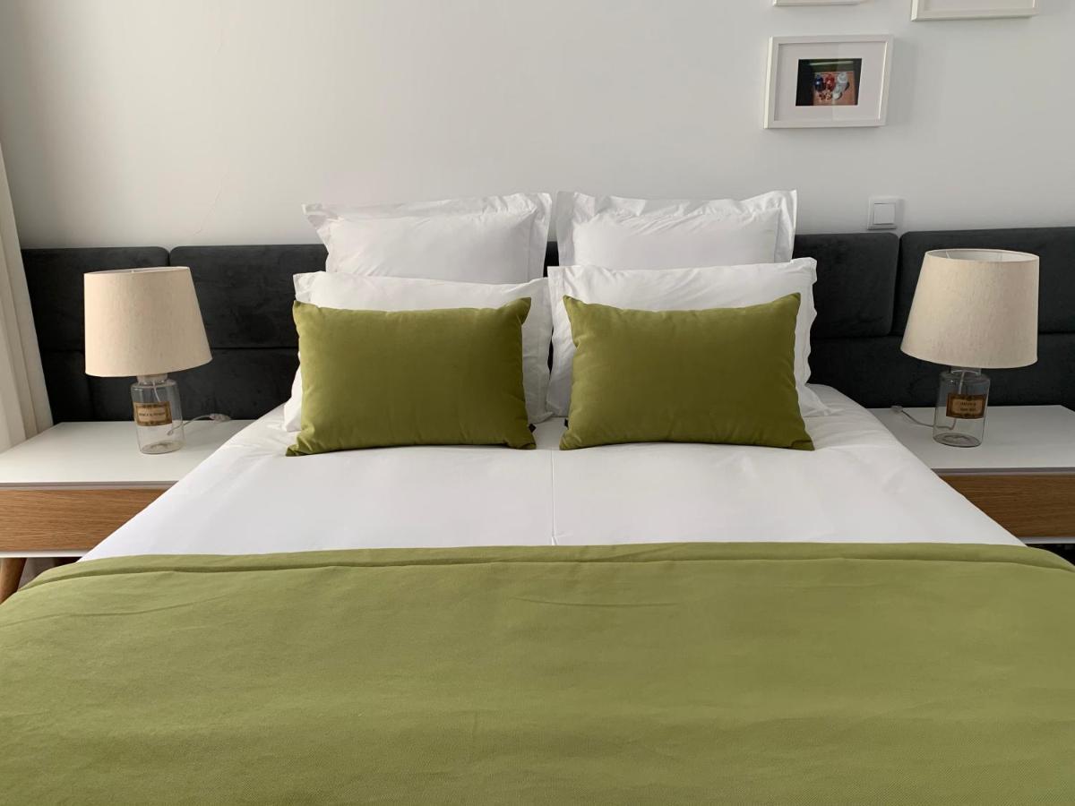 Pharmacia Guesthouse Коимбра Экстерьер фото